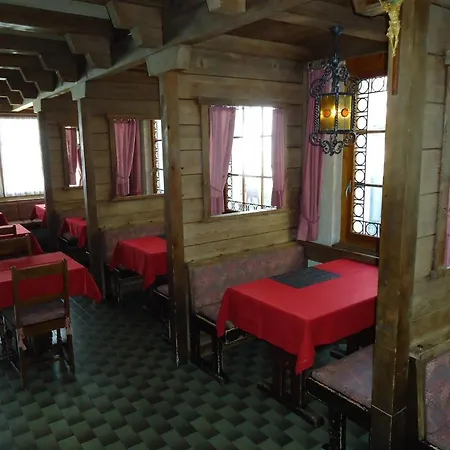 Derby Hotel 2*