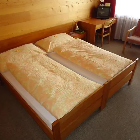 Derby Hotel 2*